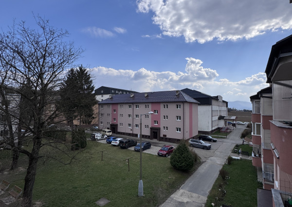 ZNÍŽENÁ CENA !!! NA PREDAJ 2 IZBOVÝ BYT PÚCHOV -62 m2