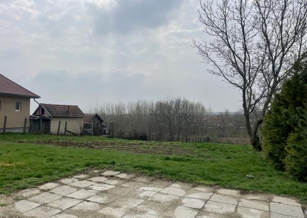 Na predaj pozemok v obci Kolta