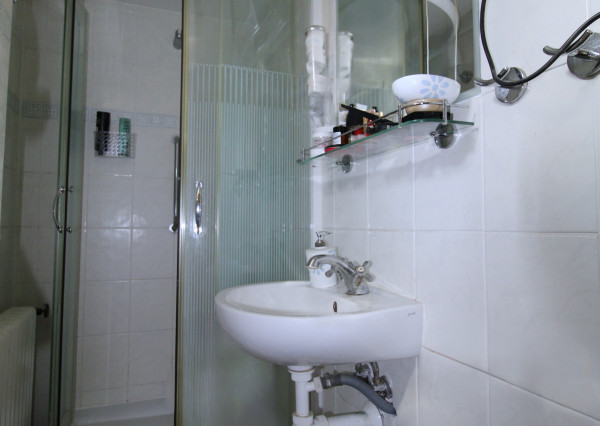 REZERVOVANÉ !!  Rodinný dom v Sokolovciach - 531m2