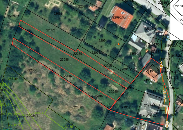 REZERVOVANÉ !! NA PREDAJ POZEMOK + RODINNÝ DOM 2040m2