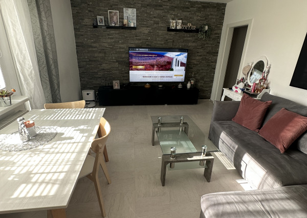 REZERVOVANÝ Predám 4-izbový byt, 77 m2, Nové Mesto nad Váhom – Zelená ulica