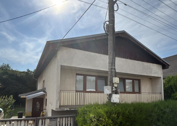 NA PRENÁJOM RODINNÝ DOM - ŠALGOČKA - 82,77