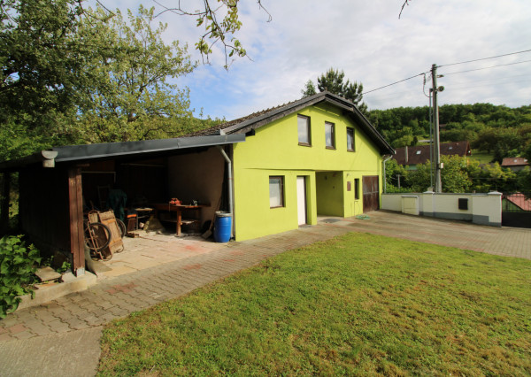 ZNÍŽENÁ CENA - NA PREDAJ - Veľký Rodinný dom Sokolovce