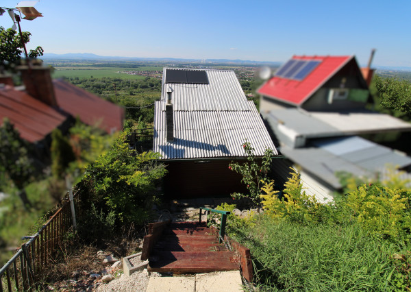 NA PREDAJ - Chatka s pekným výhľadom na Šianci