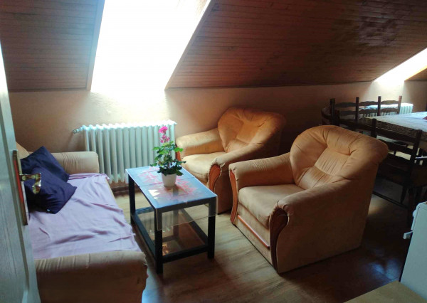 NA PRENÁJOM - 3-izbové podkrovie v Rodinnom dome Malženice