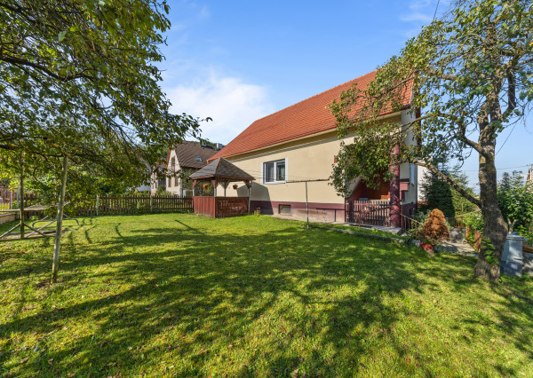 REZERVOVANÉ   4-izbový rodinný dom v Ilave so záhradou