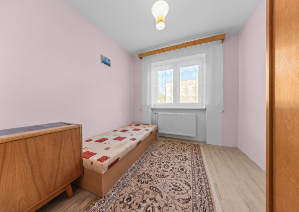 REZERVOVANÉ   4-izbový rodinný dom v Ilave so záhradou