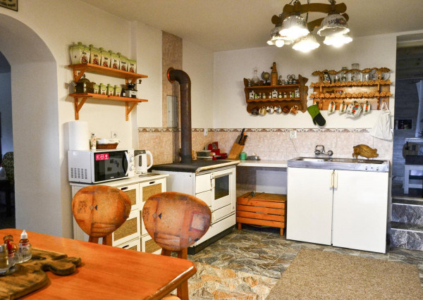 Zrekonštruovaná vidiecka chalupa / rodinný dom na predaj – Lubina, Podkozince