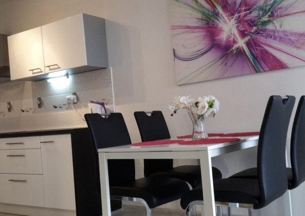 Rezervované 2-IZBOVÝ BYT NA PRENÁJOM – TRENČÍN, ZÁMOSTIE