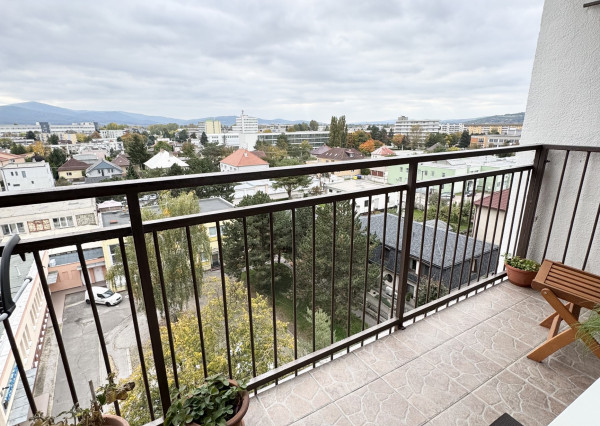 Rezervované  slnečný 77m2 - 3 izbový byt Trenčín