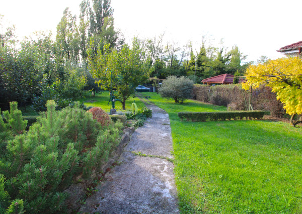 NA PREDAJ - Pozemok s chatkou neďaleko Sĺňavy