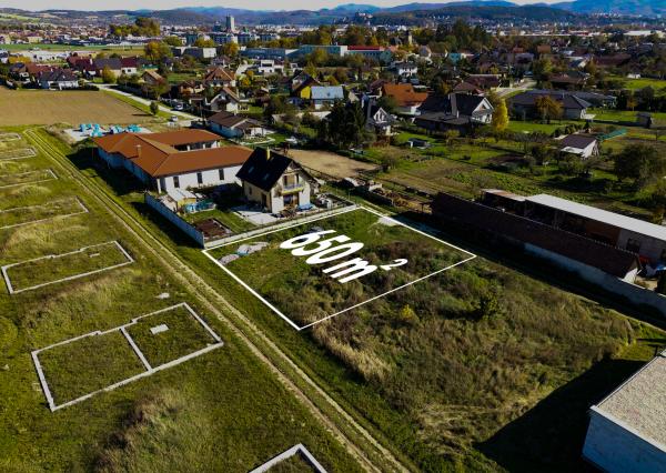 Na predaj stavebný pozemok 650 m² – Trenčín, Záblatie