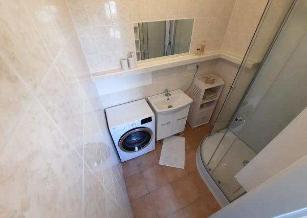 Na prenájom 2-izbový byt – Trenčín, Juh (Saratovská ulica)