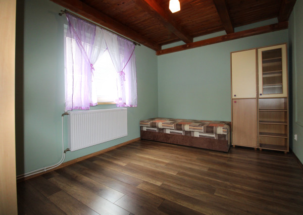 NA PRENÁJOM - Rodinny dom v Zemianskych Sadoch