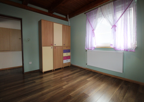 NA PRENÁJOM - Rodinny dom v Zemianskych Sadoch