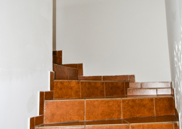 NA PREDAJ RODINNÝ DOM SO SAMOSTATNOU UBYTOVŇOU V OBCI ZAVAR