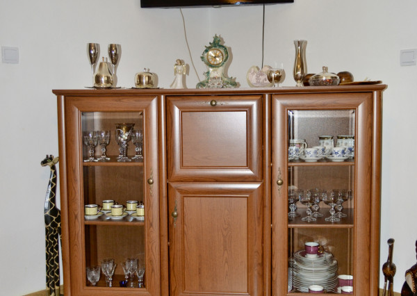 NA PREDAJ RODINNÝ DOM SO SAMOSTATNOU UBYTOVŇOU V OBCI ZAVAR