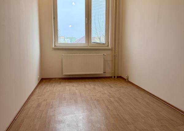 Prenájom Nové Mesto nad Váhom, Športová ulica 1 poschodie