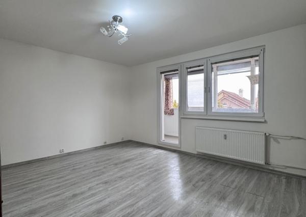 Prenájom Nové Mesto nad Váhom, Športová ulica 1 poschodie