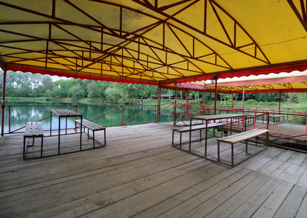 NA PREDAJ - Jazero pri Tomášikove