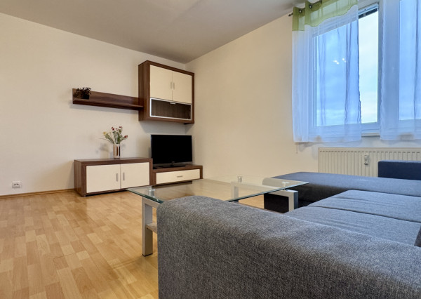 Prenájom 2 Izbový byt Nové mesto nad Váhom 40 m2