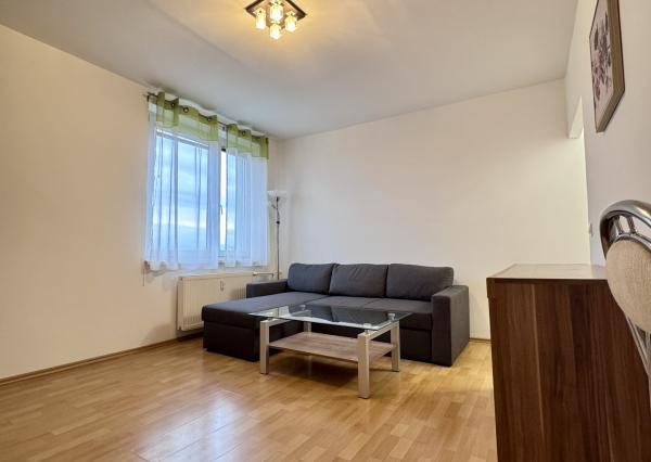 Prenájom 2 Izbový byt Nové mesto nad Váhom 40 m2