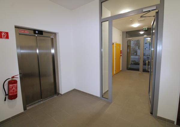 NA PREDAJ - 2 - izbový byt v novostavbe Nová Nitra