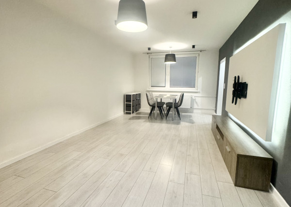 PREROBENÝ 3 izbový byt na predaj  –Trenčín , Západná ulica