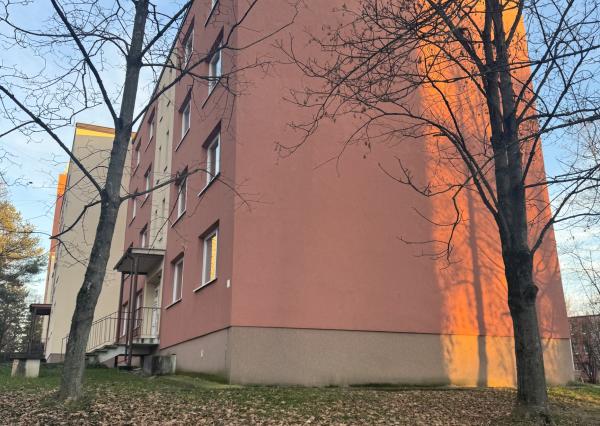 PREROBENÝ 3 izbový byt na predaj  –Trenčín , Západná ulica