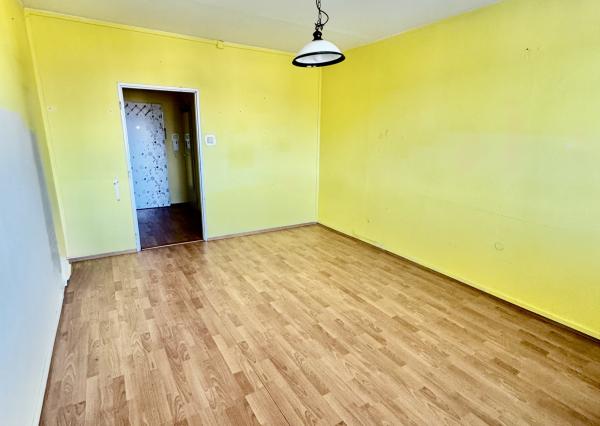 Ponúkame na predaj garzónku | Trenčín – Zámostie