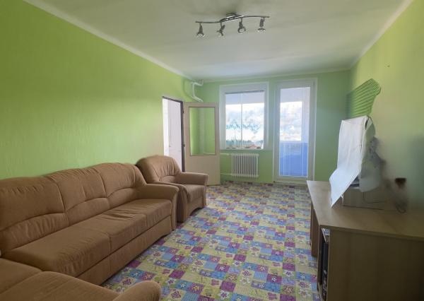 NA PREDAJ | VEĽKOMETRÁŽNY 3-IZBOVÝ BYT –TRENČÍN, SOBLAHOVSKÁ