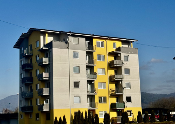 Rezervované Moderný 2-izbový byt s 2 balkónmi, Ilava – SNP