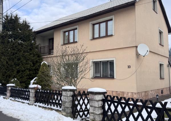 Na predaj rodinný dom SKALITÉ 708m2