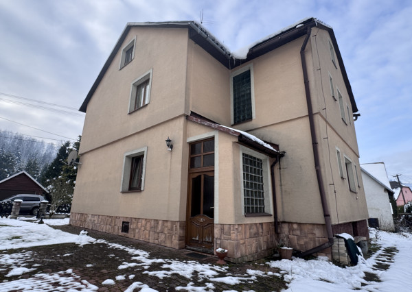 Na predaj rodinný dom SKALITÉ 708m2