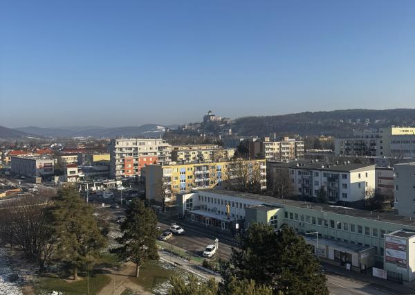 Ponúkame na predaj garzónku | Trenčín – Zámostie