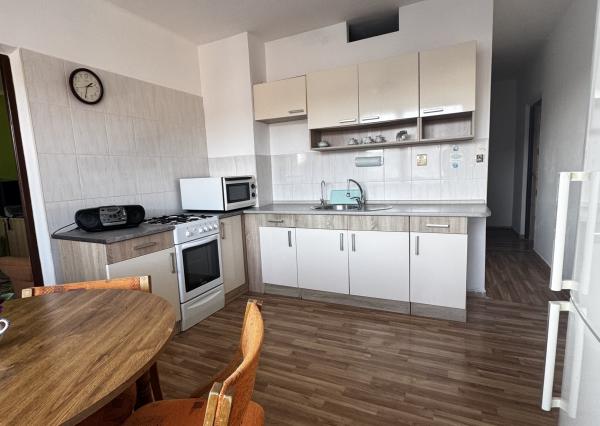 NA PREDAJ | VEĽKOMETRÁŽNY 3-IZBOVÝ BYT –TRENČÍN, SOBLAHOVSKÁ