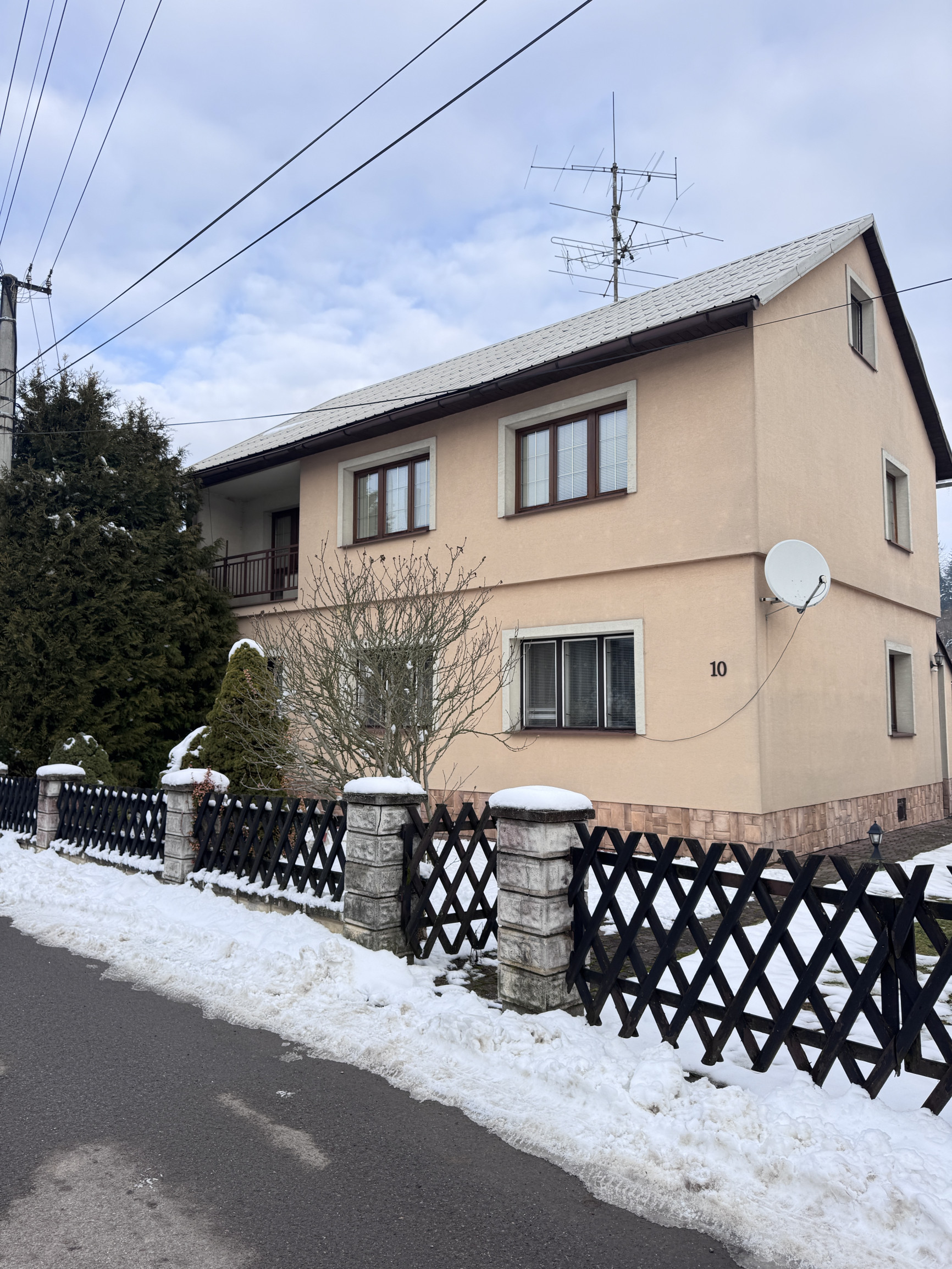 Na predaj rodinný dom SKALITÉ 708m2