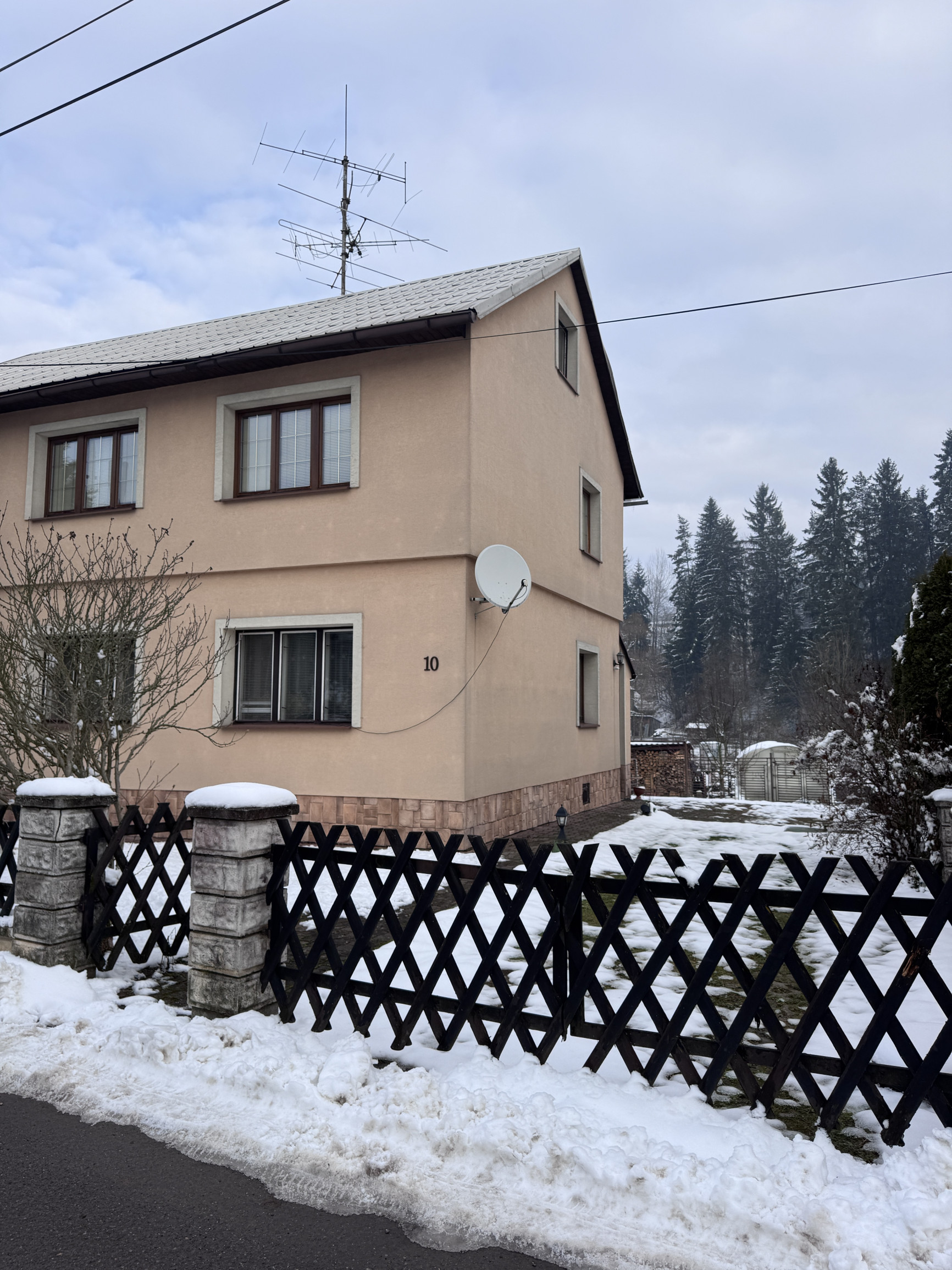 Na predaj rodinný dom SKALITÉ 708m2